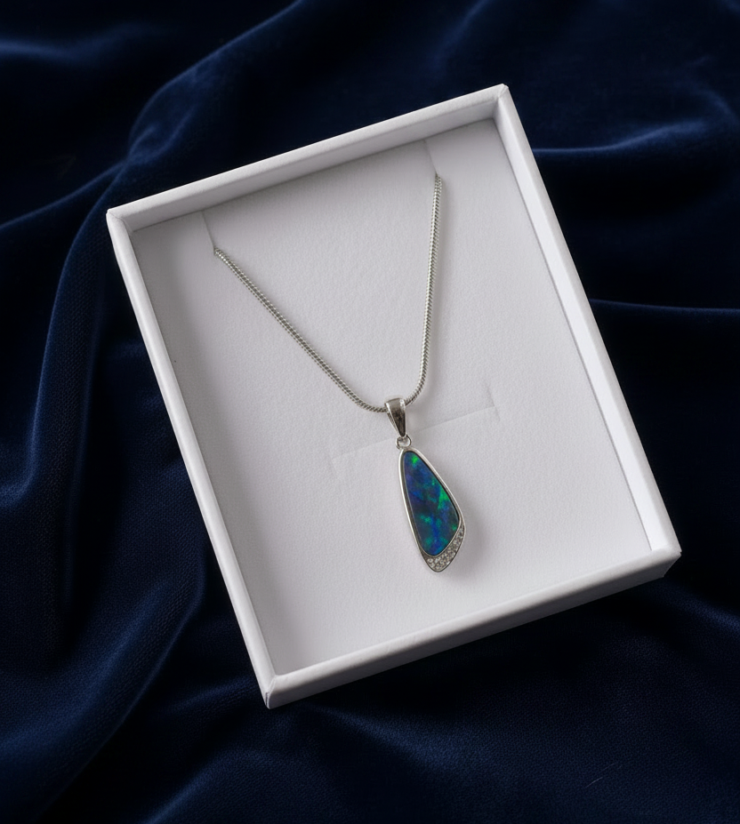 Opal No. 11 — Coober Pedy Ocean Light Pendant ✨