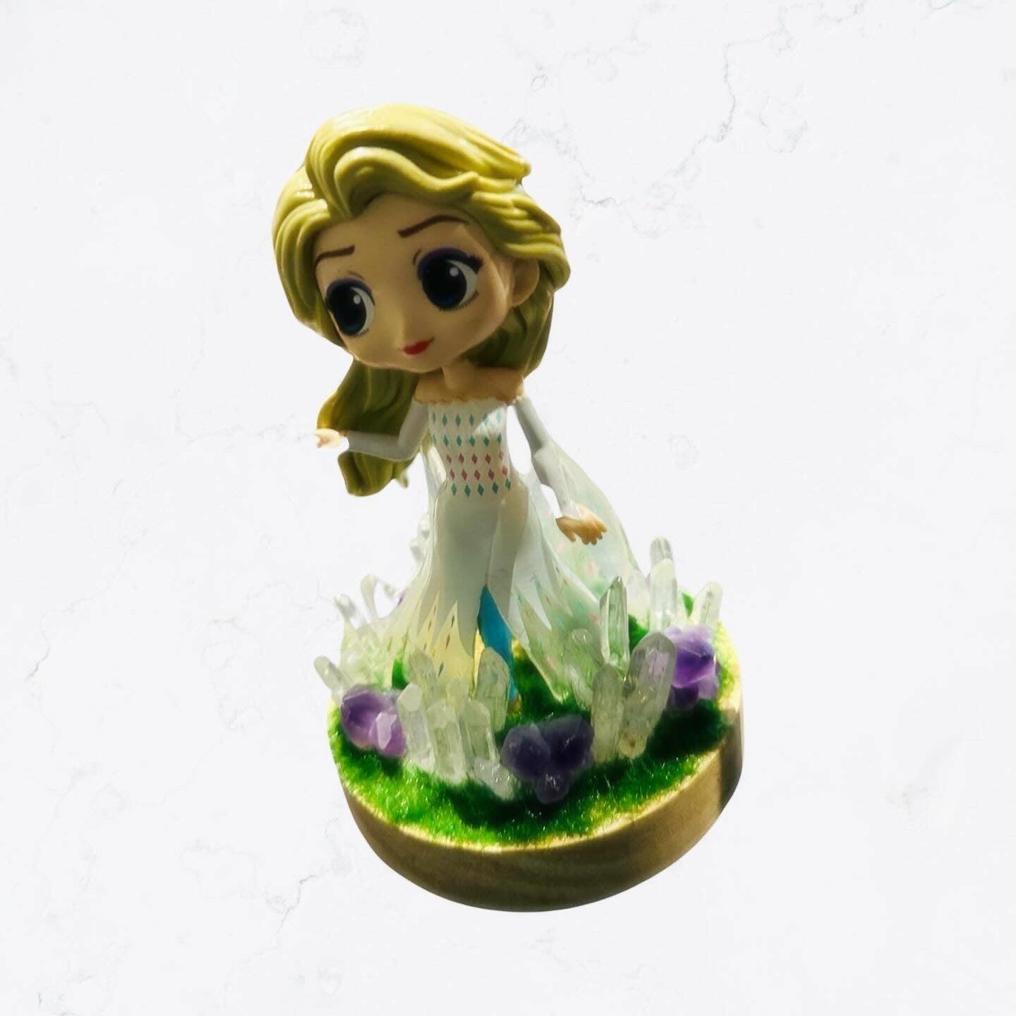 Elsa Crystal USB Lamp - Enchant & Delight