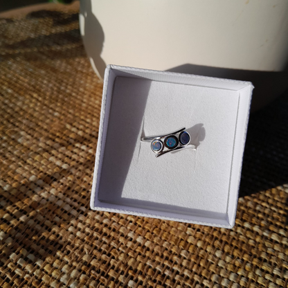 ✨Australian Coober Pedy Opal Trilogy Ring – Size 8