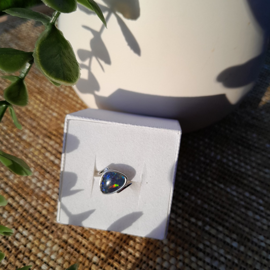 ✨ Coober Pedy - Australian Rainbow Fire Opal Ring - Size 6