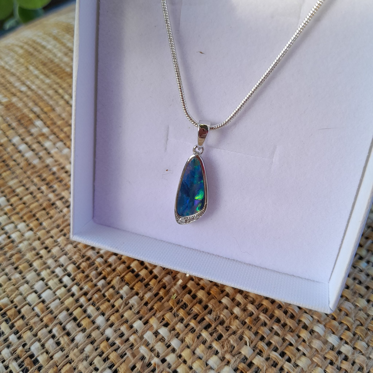 ✨ Ocean Light Coober Pedy Australian Opal Necklace – A Touch of Calm & Intuition