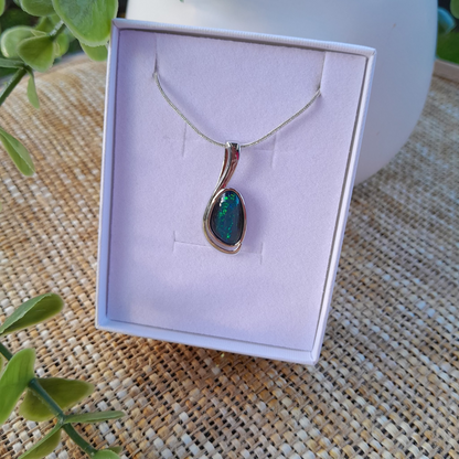 ✨ Coober Pedy Australian Opal Pendant  ✨  Spiritual Energy Necklace