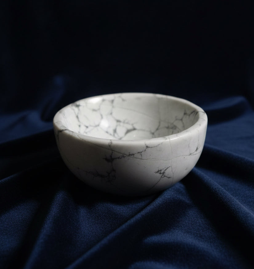 ✨ White Howlite Serenity Bowl