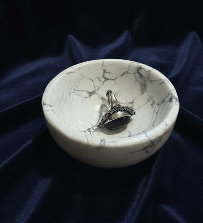 ✨ White Howlite Serenity Bowl