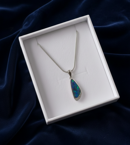 Opal No. 11 — Coober Pedy Ocean Light Pendant ✨