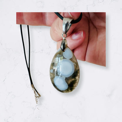 Flower Agate Crystal Pendant - Enchant & Delight