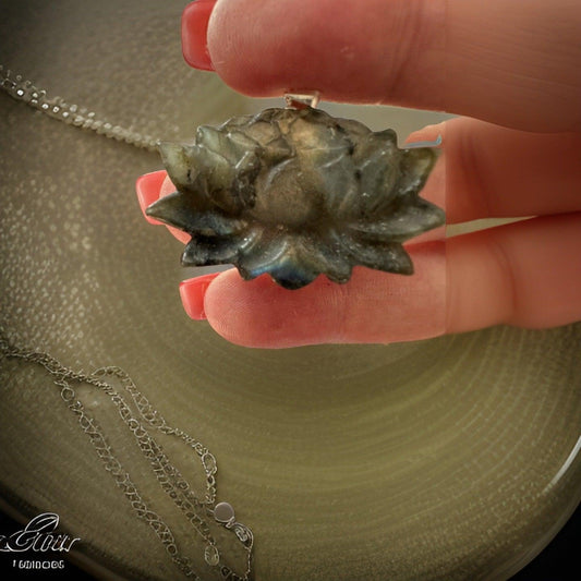 Lotus Flower Labradorite Pendant - Enchant & Delight