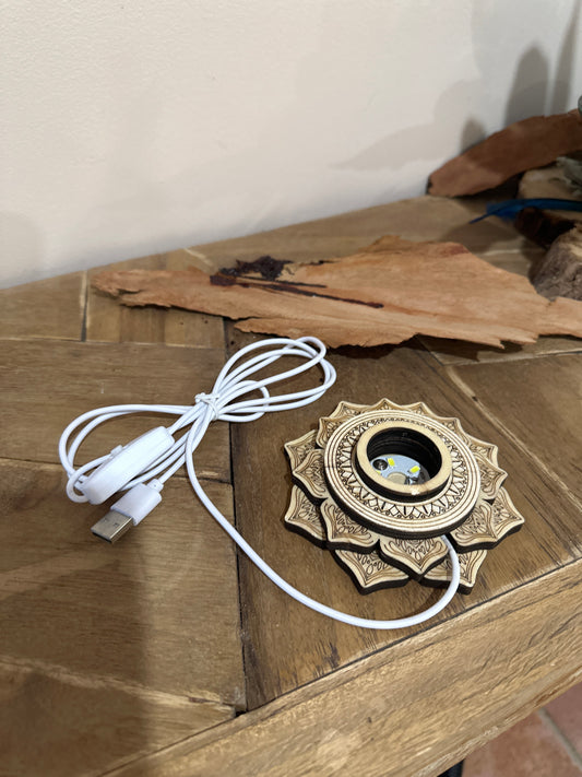 Lotus Flower Sphere USB Holder - Enchant & Delight