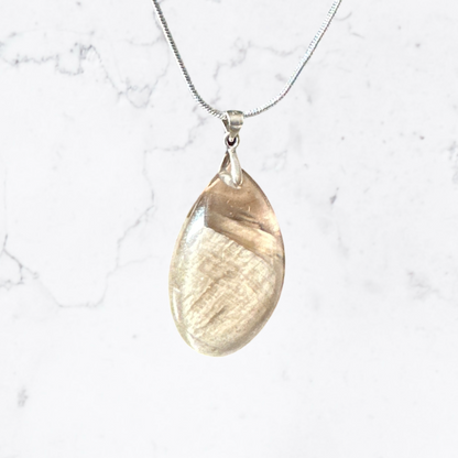 Multilayer Phantom White
Melaleuca ghost Quartz Pendant - Enchant & Delight